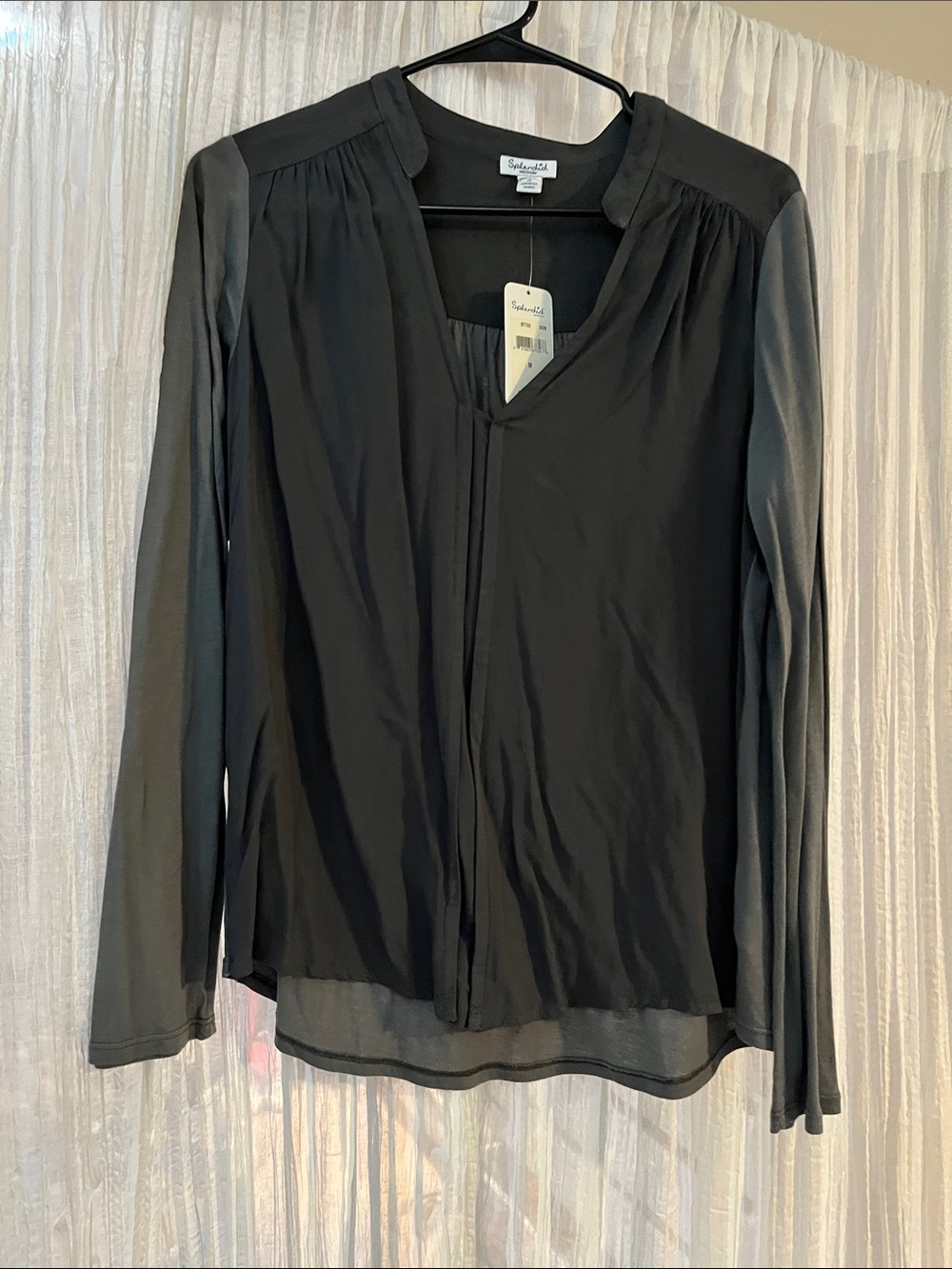 Splendid Grey Long-Sleeve V-Neck Blouse